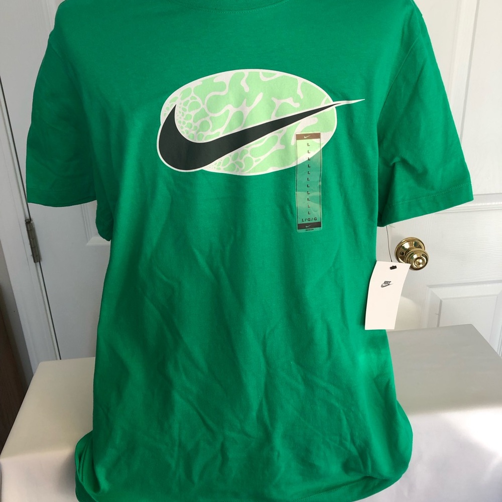 Nike Green Short Sleeve Tee with Logo